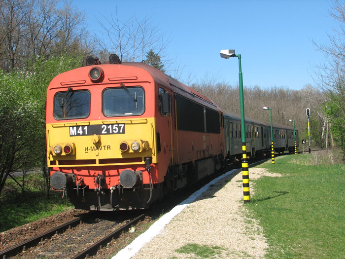 054